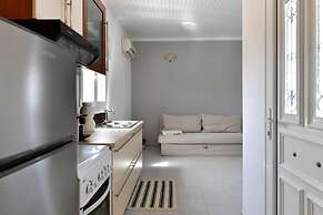 Anemolia Apartments With Pool