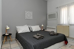 Anemolia Apartments With Pool