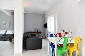 Anemolia Apartments With Pool