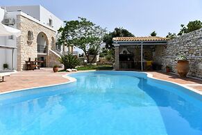 Anemolia Apartments With Pool