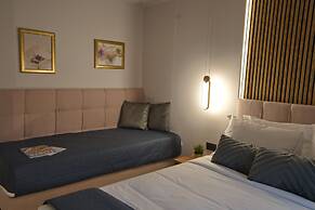 CITYLUXE Suites & Rooms