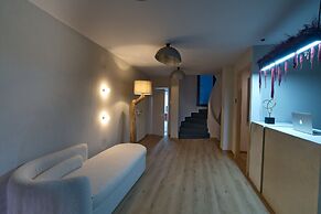 CITYLUXE Suites & Rooms