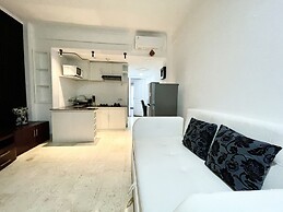 Suite Hotel Apartment Legian By JAdi