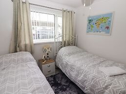 13 Gower Holiday Village