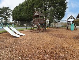 13 Gower Holiday Village