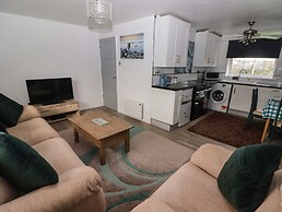 13 Gower Holiday Village