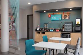 avid hotel Oak Creek by IHG
