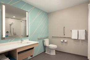 avid hotel Oak Creek by IHG
