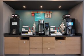 avid hotel Oak Creek by IHG