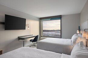 avid hotel Oak Creek by IHG