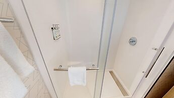 Holiday Inn Express & Suites Chicago Schaumburg by IHG