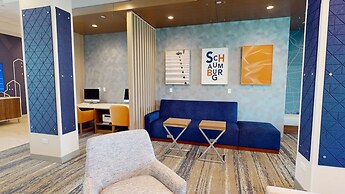 Holiday Inn Express & Suites Chicago Schaumburg by IHG