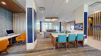 Holiday Inn Express & Suites Chicago Schaumburg by IHG