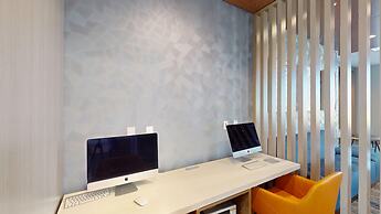 Holiday Inn Express & Suites Chicago Schaumburg by IHG