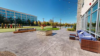 Holiday Inn Express & Suites Chicago Schaumburg by IHG