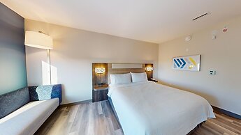Holiday Inn Express & Suites Chicago Schaumburg by IHG