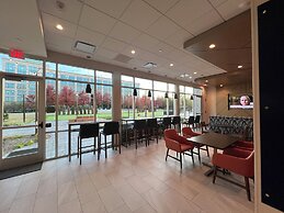 Holiday Inn Express & Suites Chicago Schaumburg by IHG