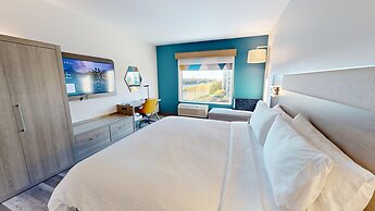 Holiday Inn Express & Suites Chicago Schaumburg by IHG