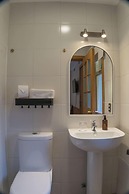 Amadeus Hotel