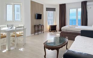 Open Sea Apartments