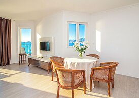 Open Sea Apartments