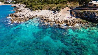 Open Sea Apartments