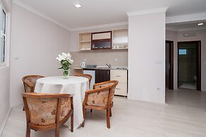Open Sea Apartments