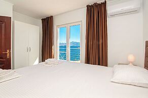 Open Sea Apartments