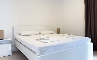 Open Sea Apartments
