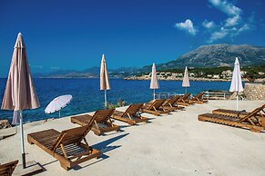 Open Sea Apartments