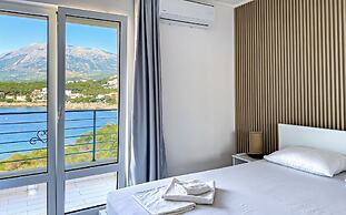 Open Sea Apartments