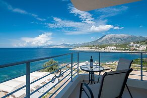 Open Sea Apartments