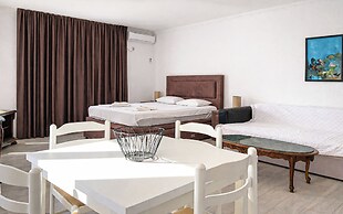 Open Sea Apartments