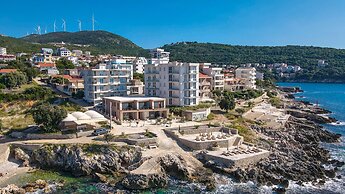 Open Sea Apartments