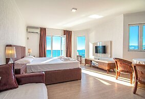 Open Sea Apartments