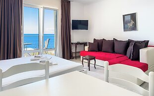 Open Sea Apartments