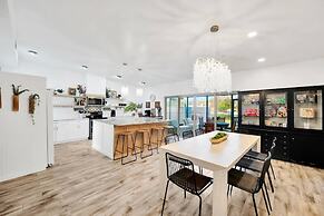 2 Homes! - 4 Mn To Madeira Bch - Hottub - Htd Pool