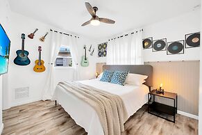 2 Homes! - 4 Mn To Madeira Bch - Hottub - Htd Pool