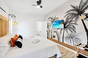 2 Homes! - 4 Mn To Madeira Bch - Hottub - Htd Pool