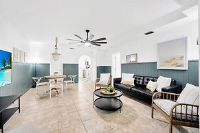 2 Homes! - 4 Mn To Madeira Bch - Hottub - Htd Pool