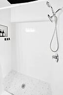 2 Homes! - 4 Mn To Madeira Bch - Hottub - Htd Pool