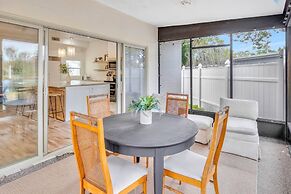 2 Homes! - 4 Mn To Madeira Bch - Hottub - Htd Pool