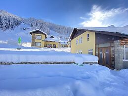 Arco Hotels & Resorts Sonamarg