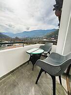 Dzi Apartments