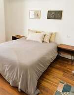 Dzi Apartments