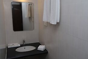 Hotel SR Palani
