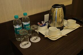 Hotel SR Palani