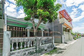 SPOT ON 93763 Ita Homestay Syariah