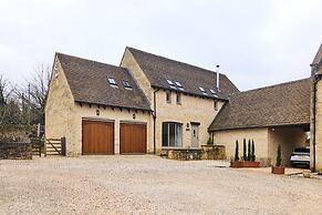 The Bourton-on-the-water Place - Lovely 5bdr House With Parking Garden