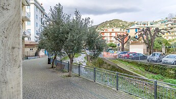 Betti 46 in Rapallo With 1 Bedrooms and 1 Bathrooms